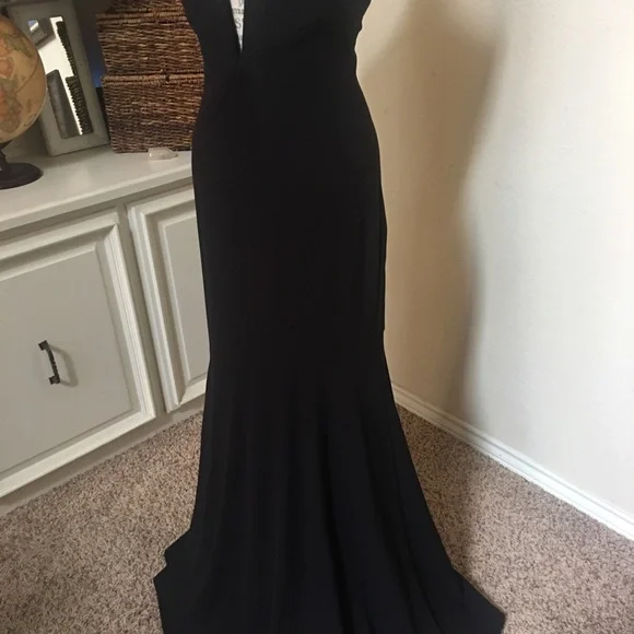 Strapless Black Dress - Picture 15 of 16